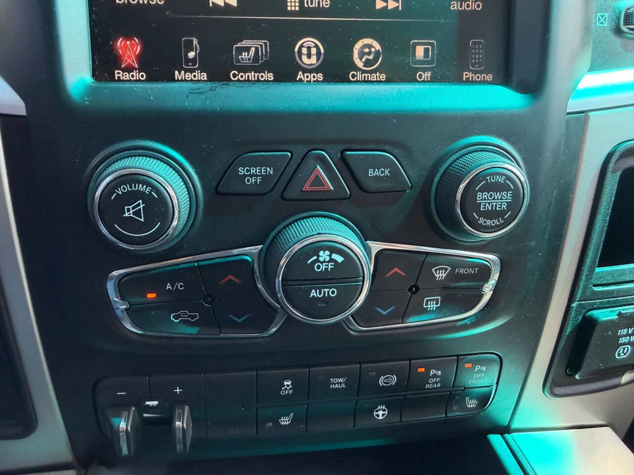 Used 2016 RAM 2500 Outdoorsman AWD/4WD image 40