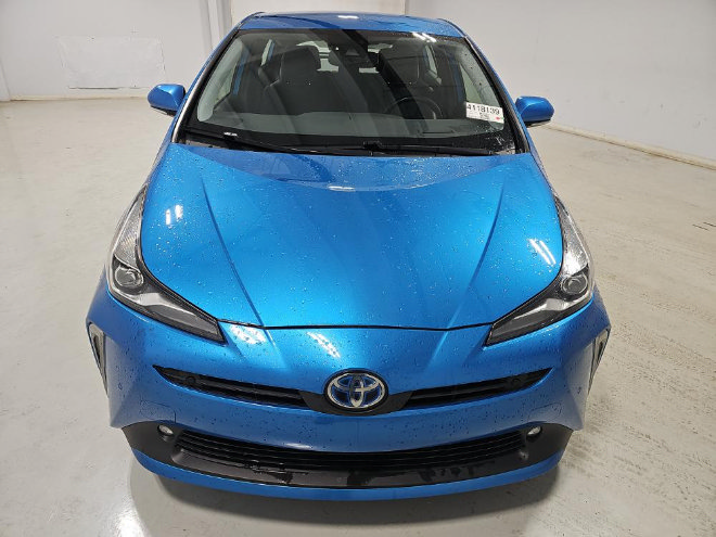 Used 2021 Toyota Prius XLE AWD/4WD image 2