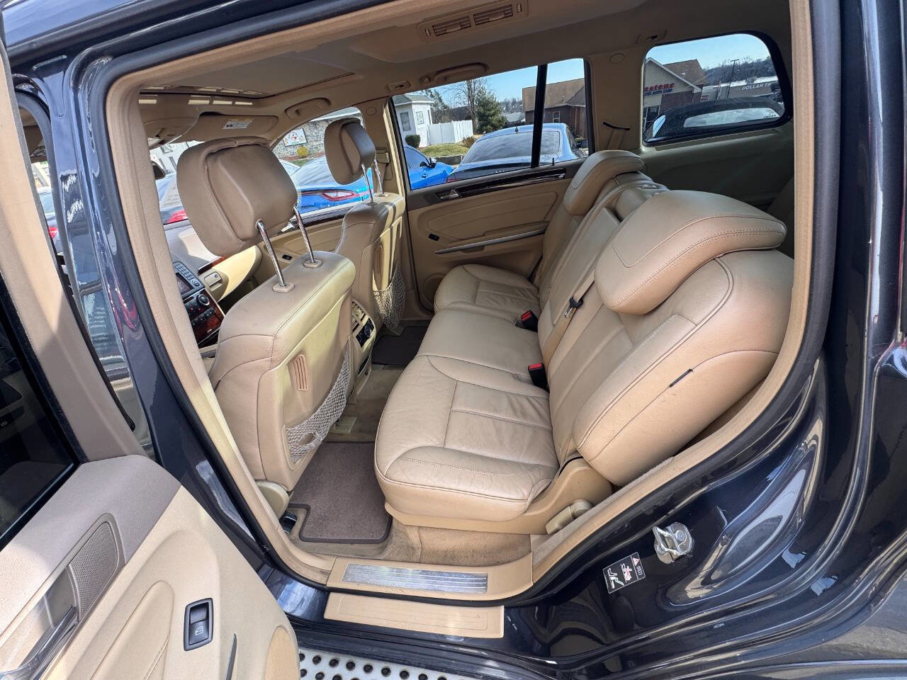 Used 2012 Mercedes-Benz GL 550 4MATIC image 11