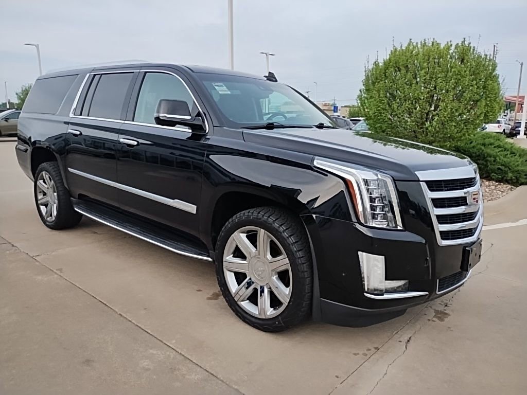 Used 2018 Cadillac Escalade ESV Premium Luxury AWD/4WD image 5