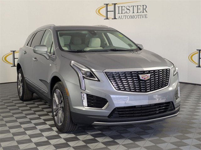Used 2025 Cadillac XT5 Premium Luxury image 2