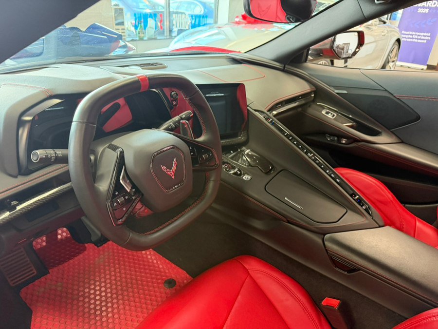 Used 2024 Chevrolet Corvette Stingray Coupe RWD image 37