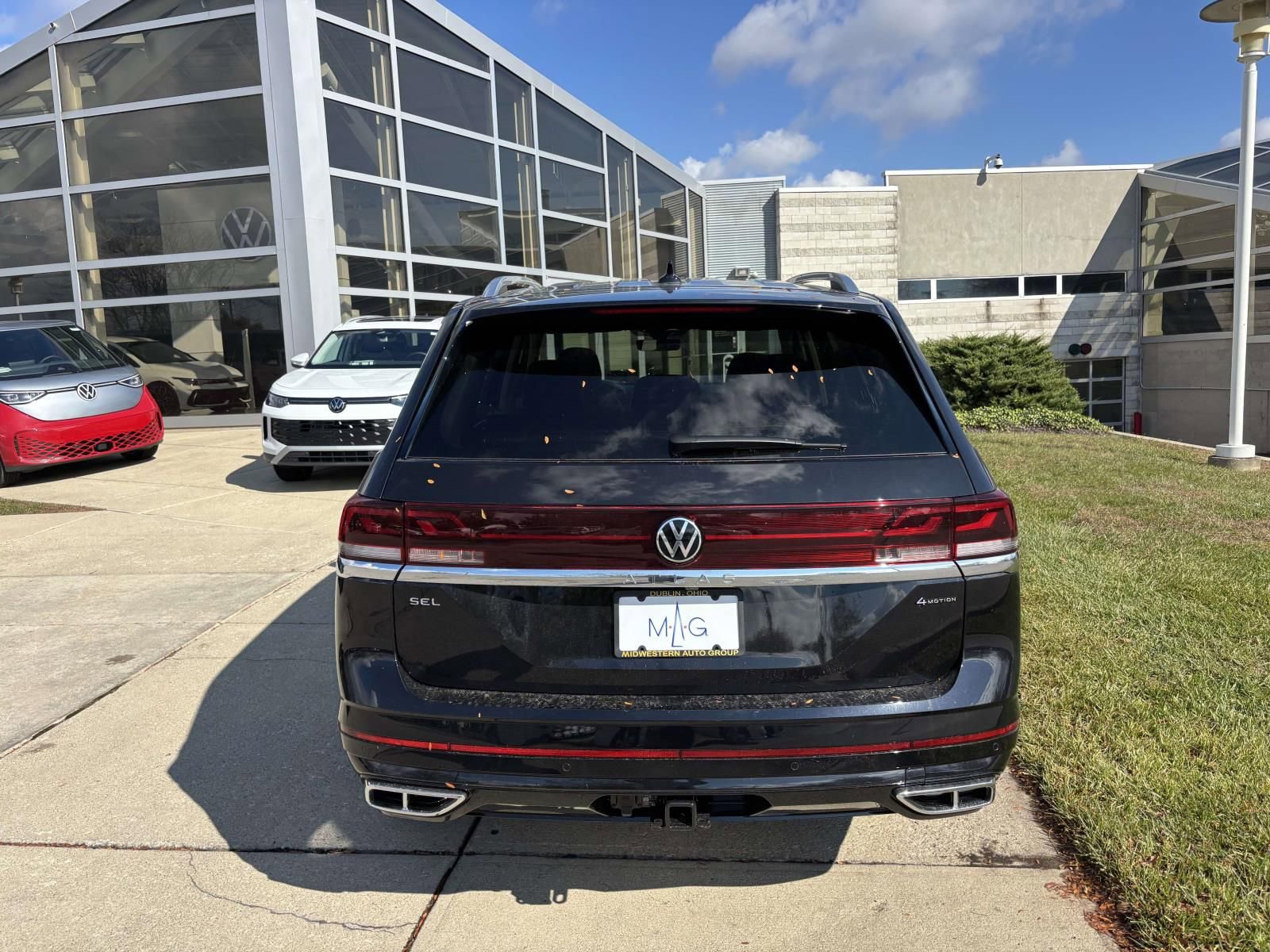 New 2026 Volkswagen Atlas SEL Premium R-Line image 6