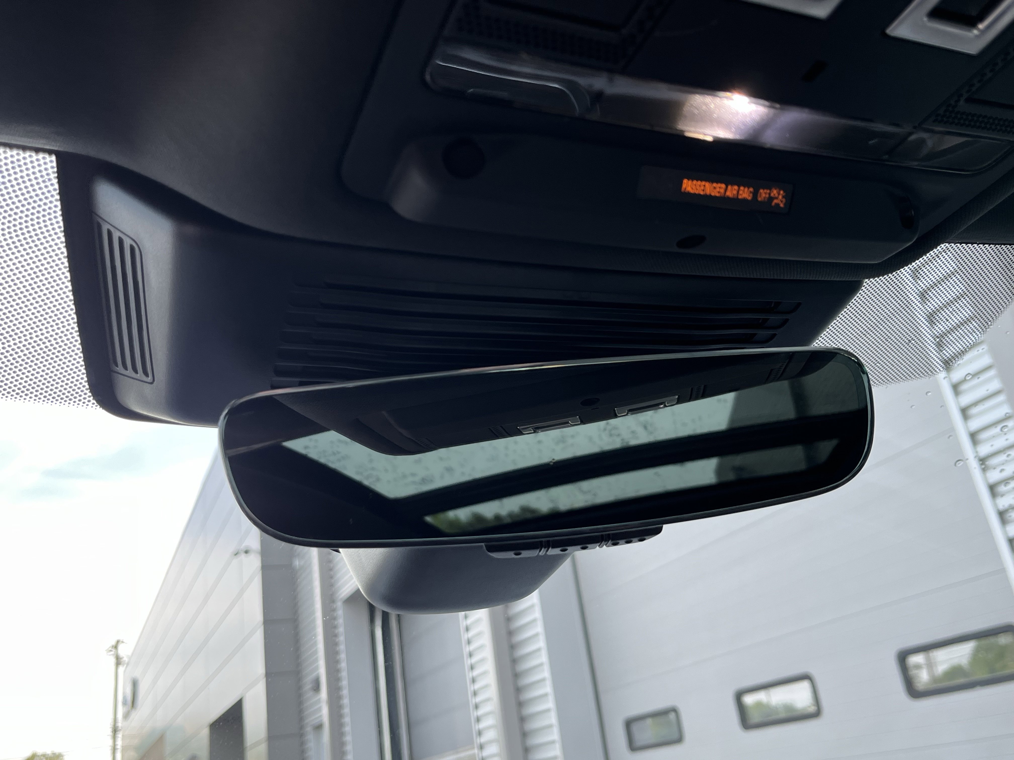 Used 2025 Jaguar F-PACE R-Dynamic S image 23