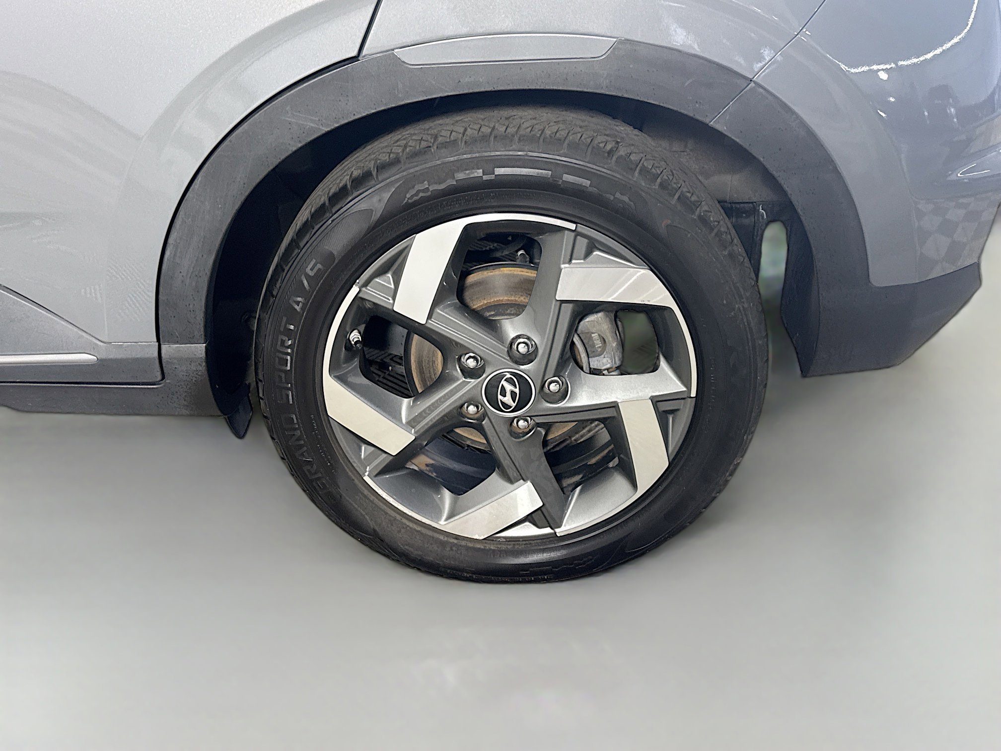 Used 2022 Hyundai Venue Limited w/ Cargo Package FWD image 37