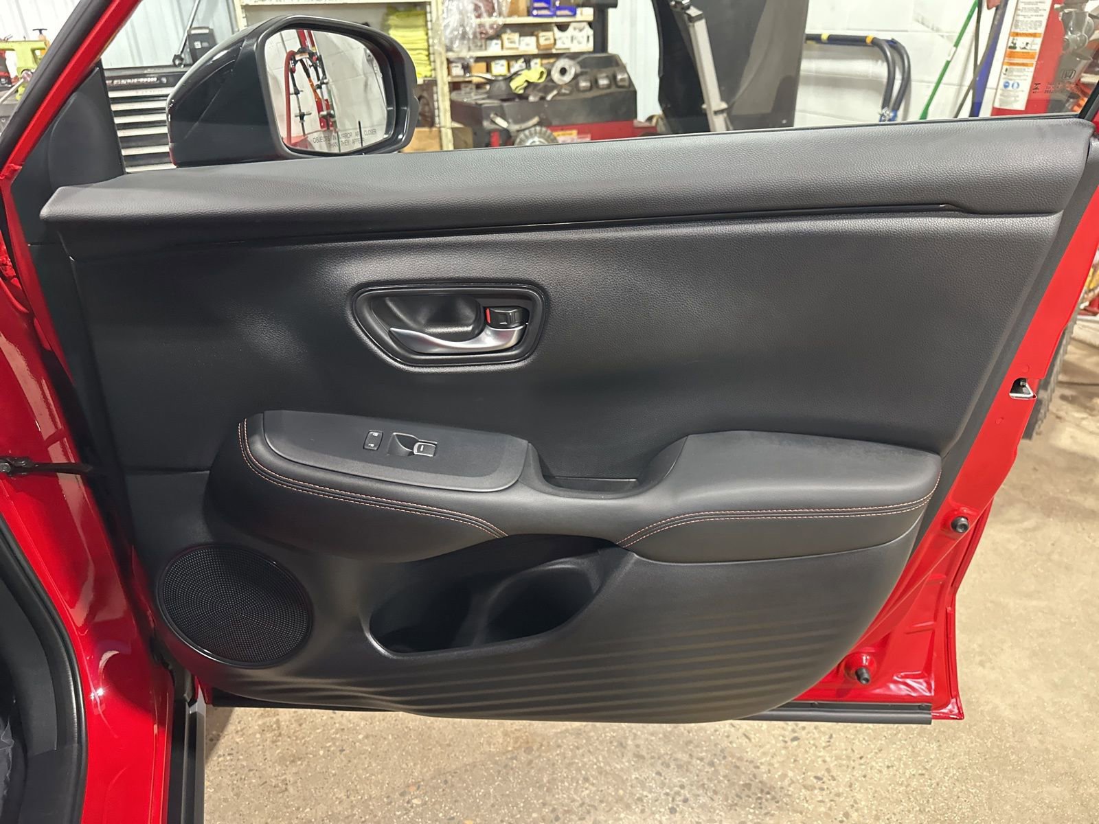 Used 2024 Honda HR-V Sport image 33