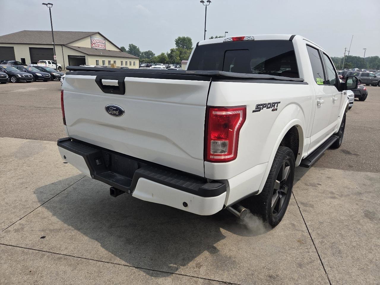 Used 2016 Ford F150 XLT w/ Equipment Group 302A Luxury image 5