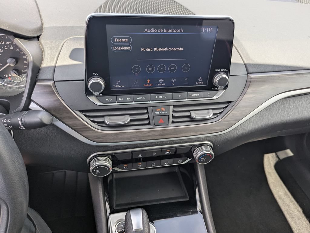 Used 2024 Nissan Altima 2.5 SV FWD image 15