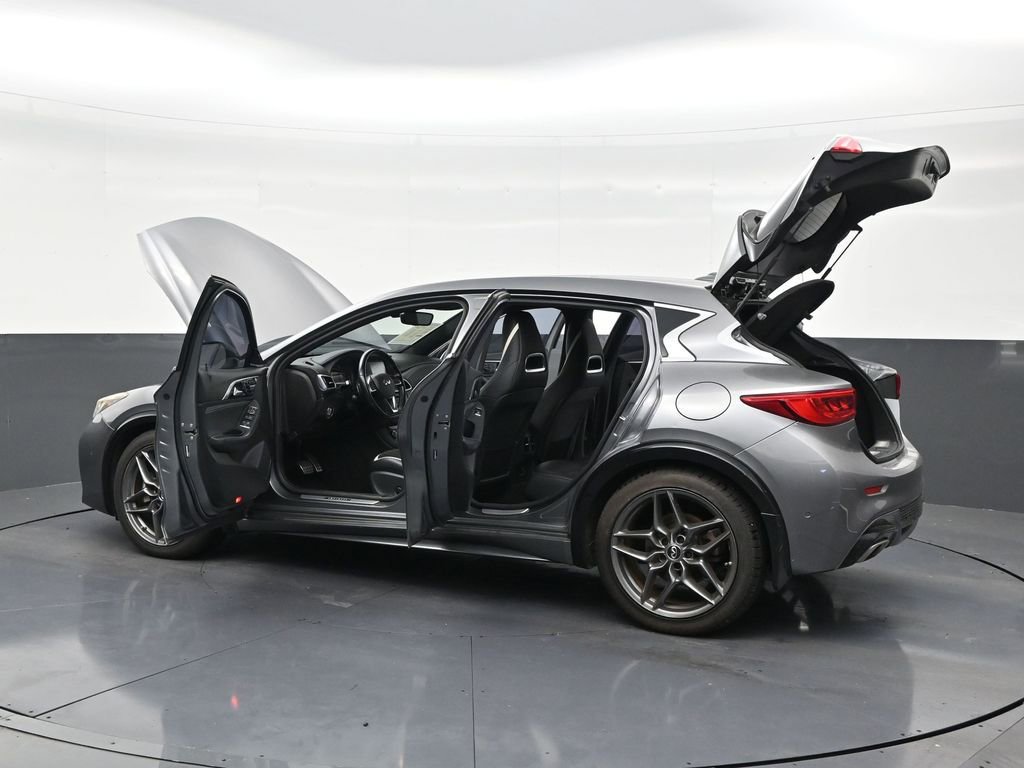 Used 2019 INFINITI QX30 Sport w/ Cargo Package image 32