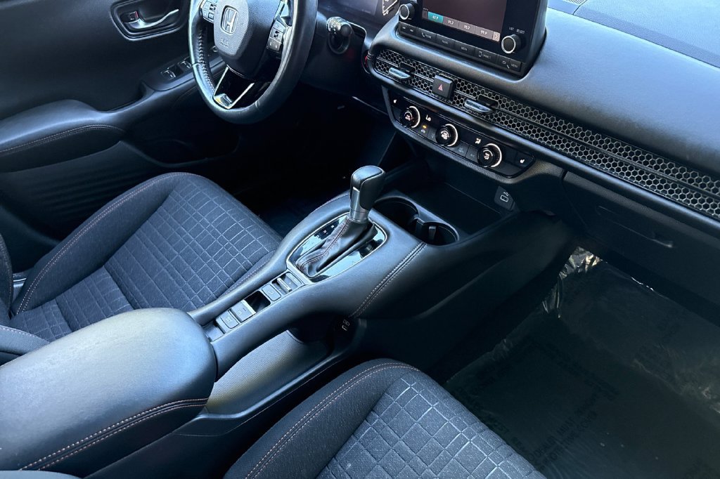 Certified 2025 Honda HR-V Sport image 13