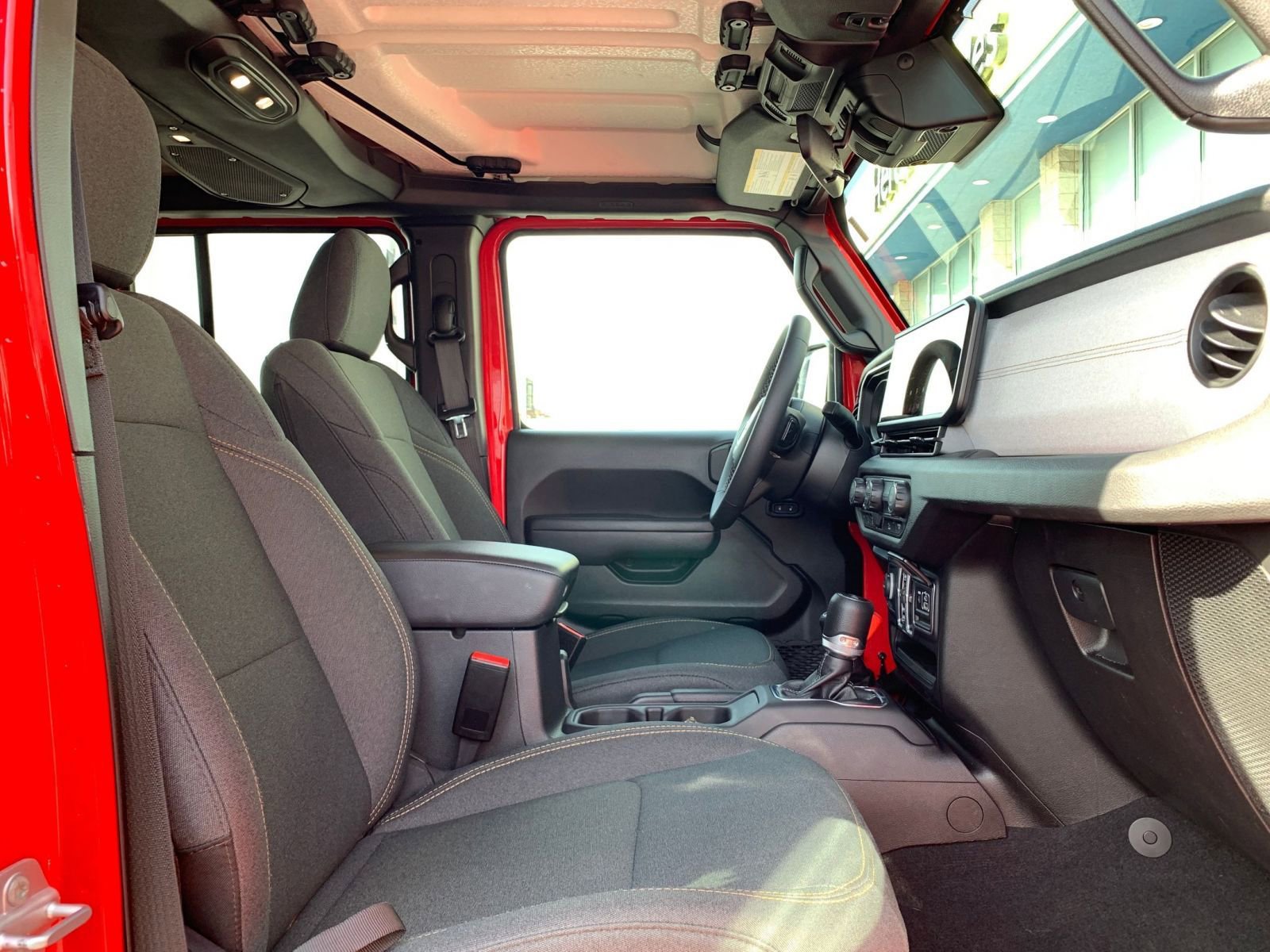 Used 2025 Jeep Wrangler Sport S image 35