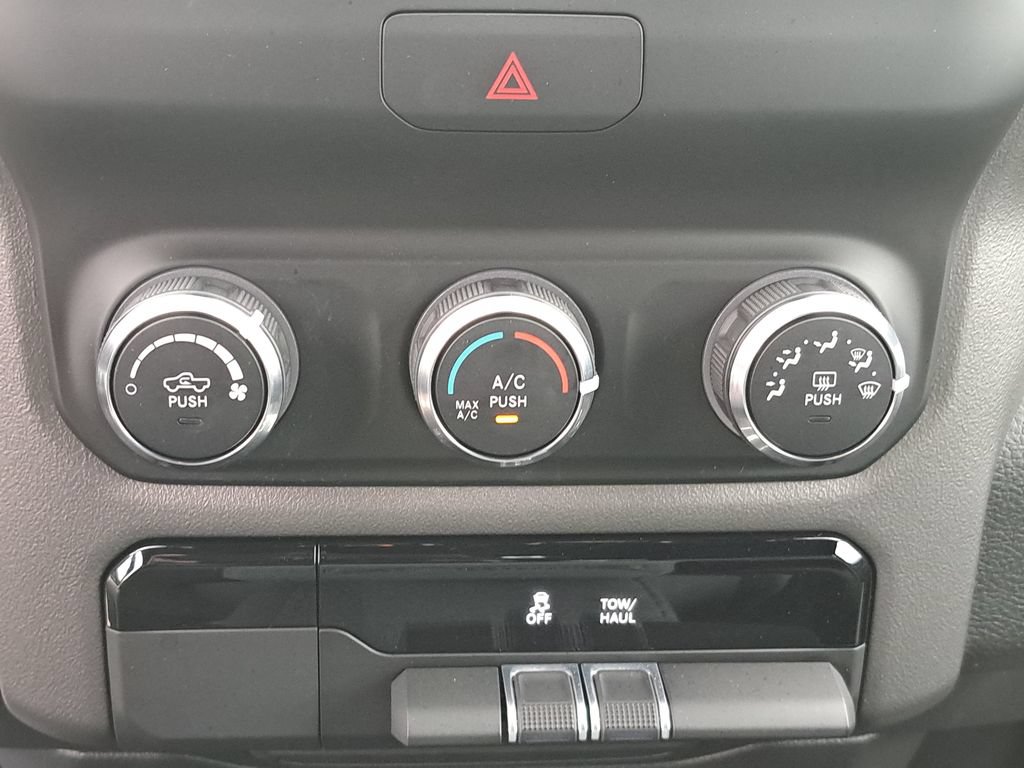 Used 2022 RAM 1500 Big Horn AWD/4WD image 22