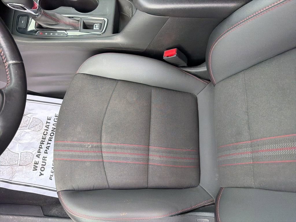 Used 2022 Chevrolet Equinox RS image 13