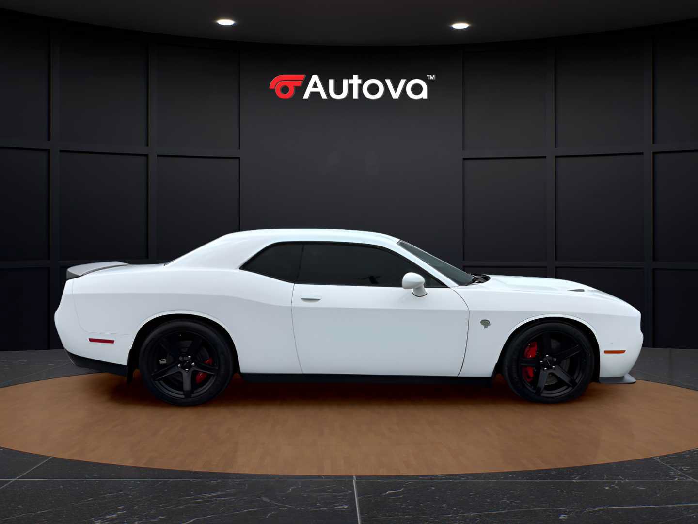 Used 2018 Dodge Challenger SRT Hellcat RWD image 6