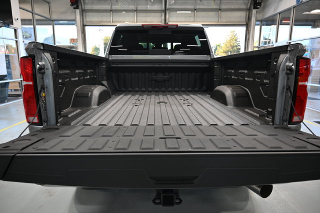 New 2026 Chevrolet Silverado 3500 LTZ w/ LTZ Premium Package AWD/4WD image 8