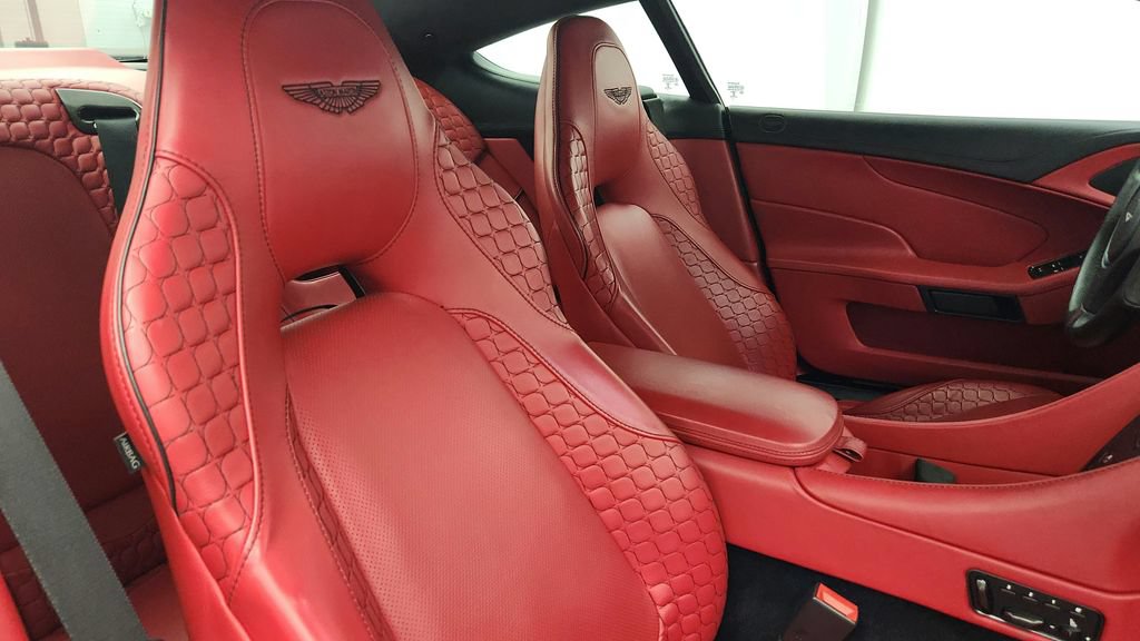 Used 2014 Aston Martin Vanquish Coupe RWD image 82