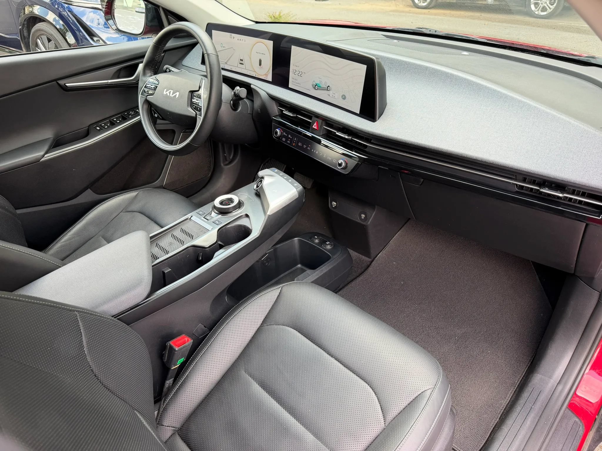 Used 2022 Kia EV6 Wind w/ Wind Technology Package AWD/4WD image 21