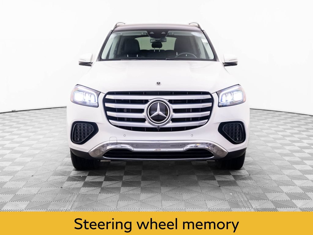 Used 2024 Mercedes-Benz GLS 450 4MATIC image 9