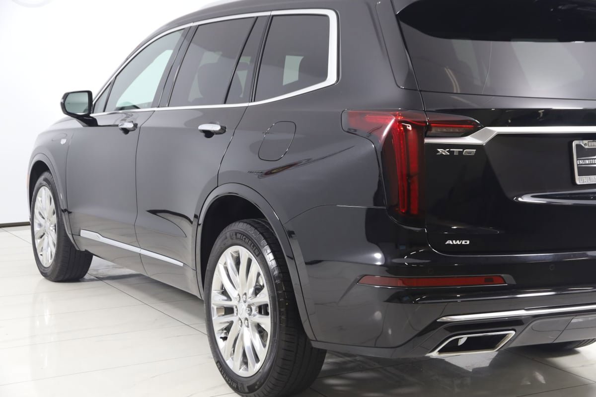 Used 2024 Cadillac XT6 Premium Luxury w/ LPO, Floor Liner Package AWD/4WD image 26