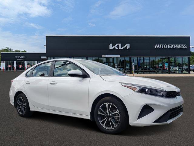 Certified 2024 Kia Forte LXS image 1