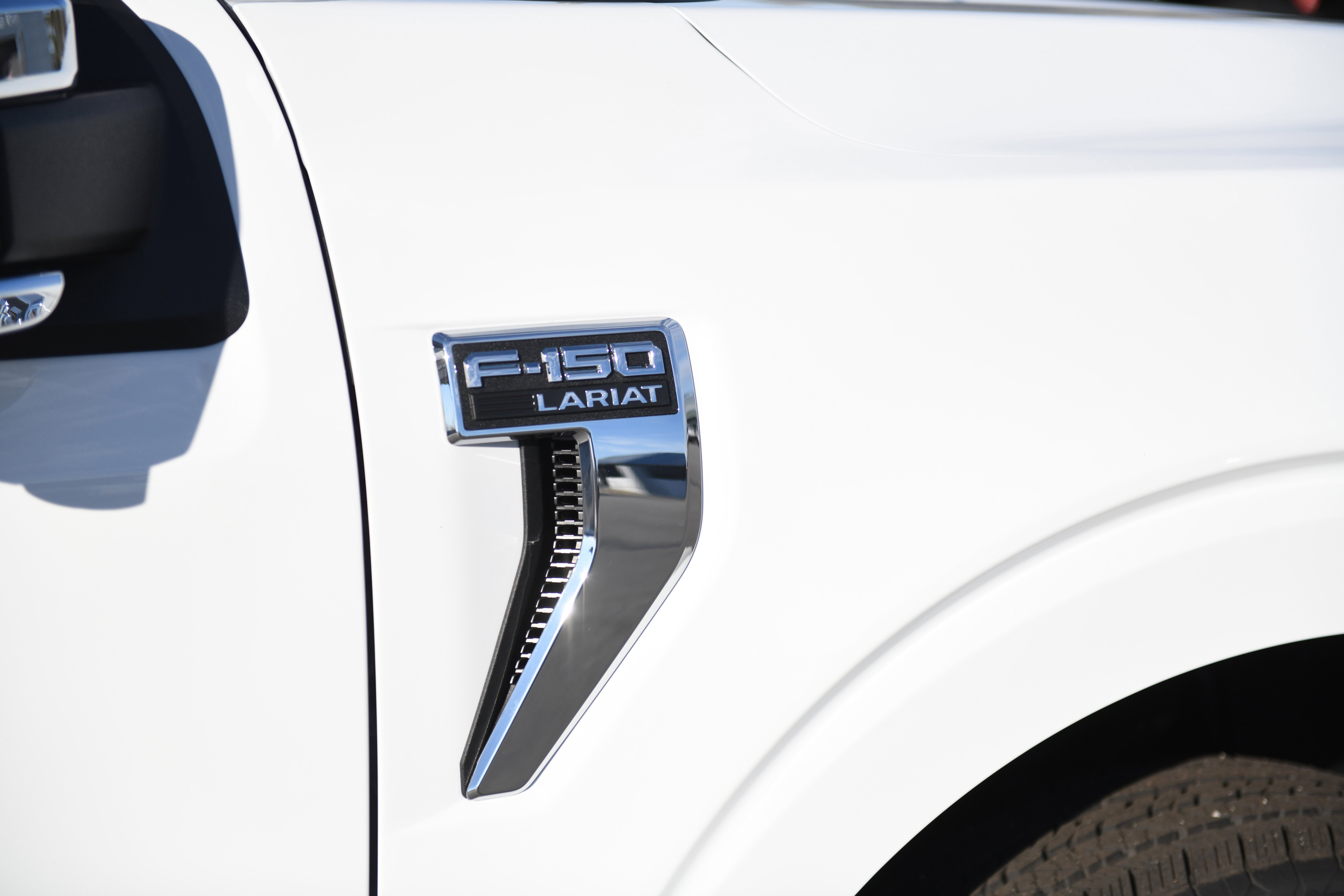 New 2026 Ford F150 Lariat w/ Equipment Group 501A Mid image 6