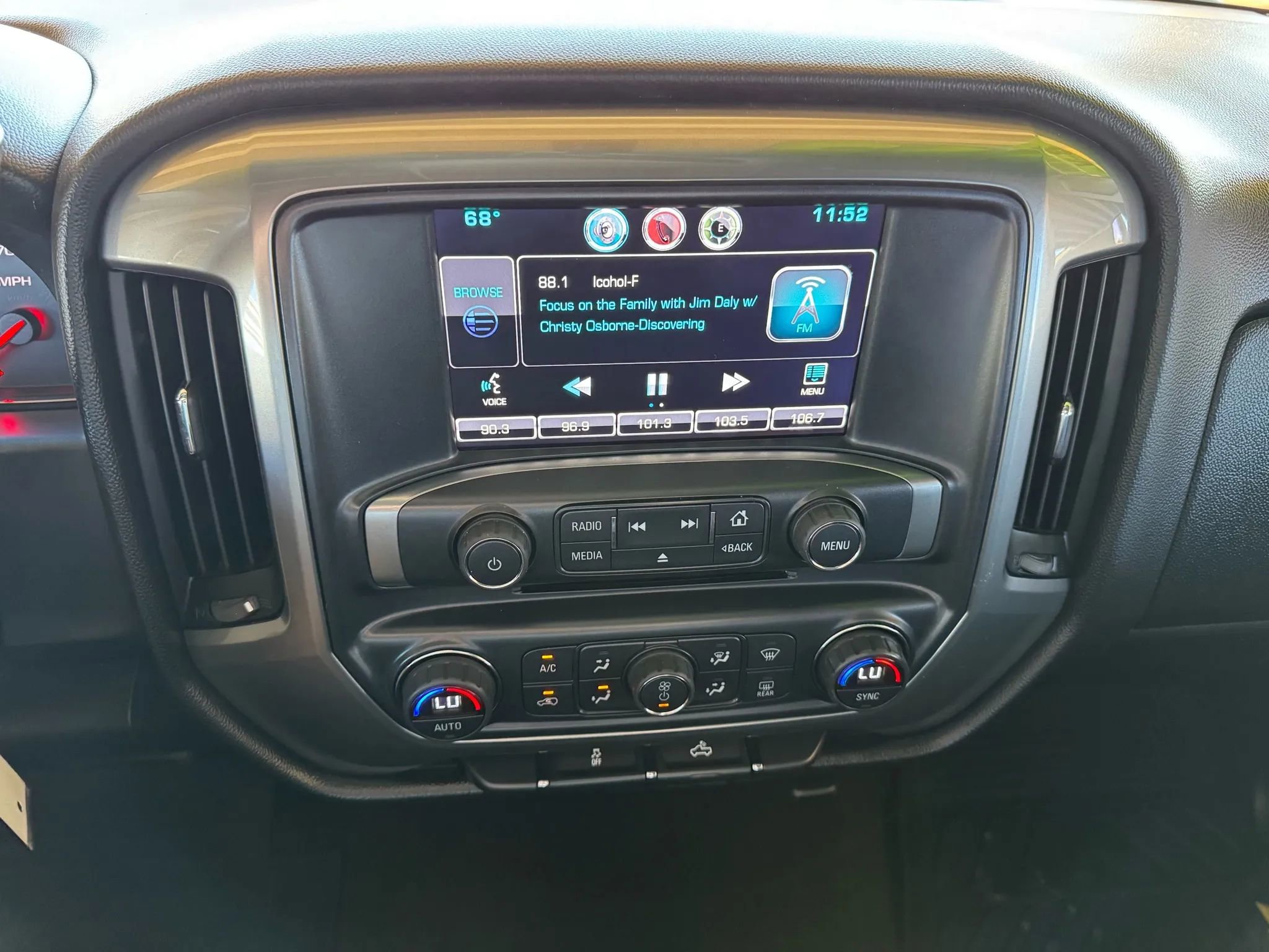 Used 2015 Chevrolet Silverado 1500 LT w/ Texas Edition, 1LT Trim image 14