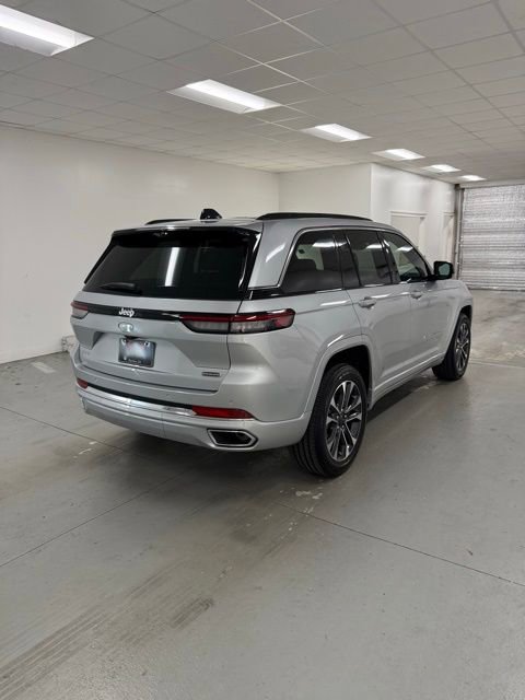New 2025 Jeep Grand Cherokee Overland w/ Luxury Tech Group IV image 4