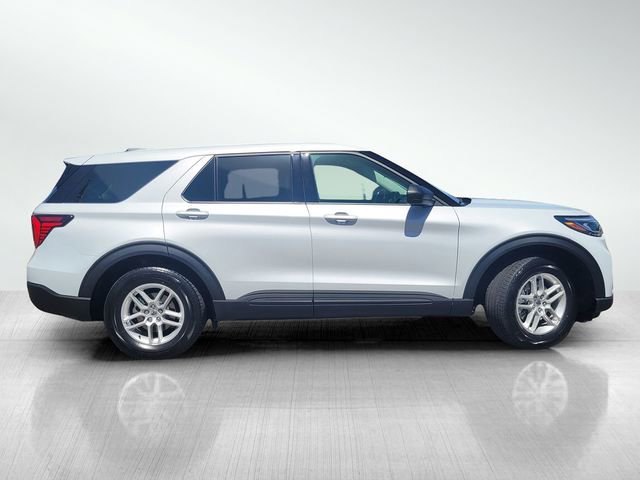Used 2026 Ford Explorer Active image 3