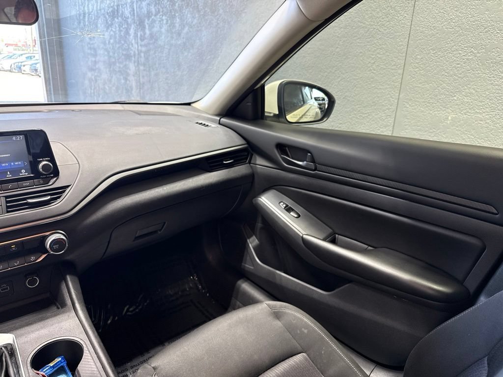 Used 2023 Nissan Altima 2.5 S FWD image 19