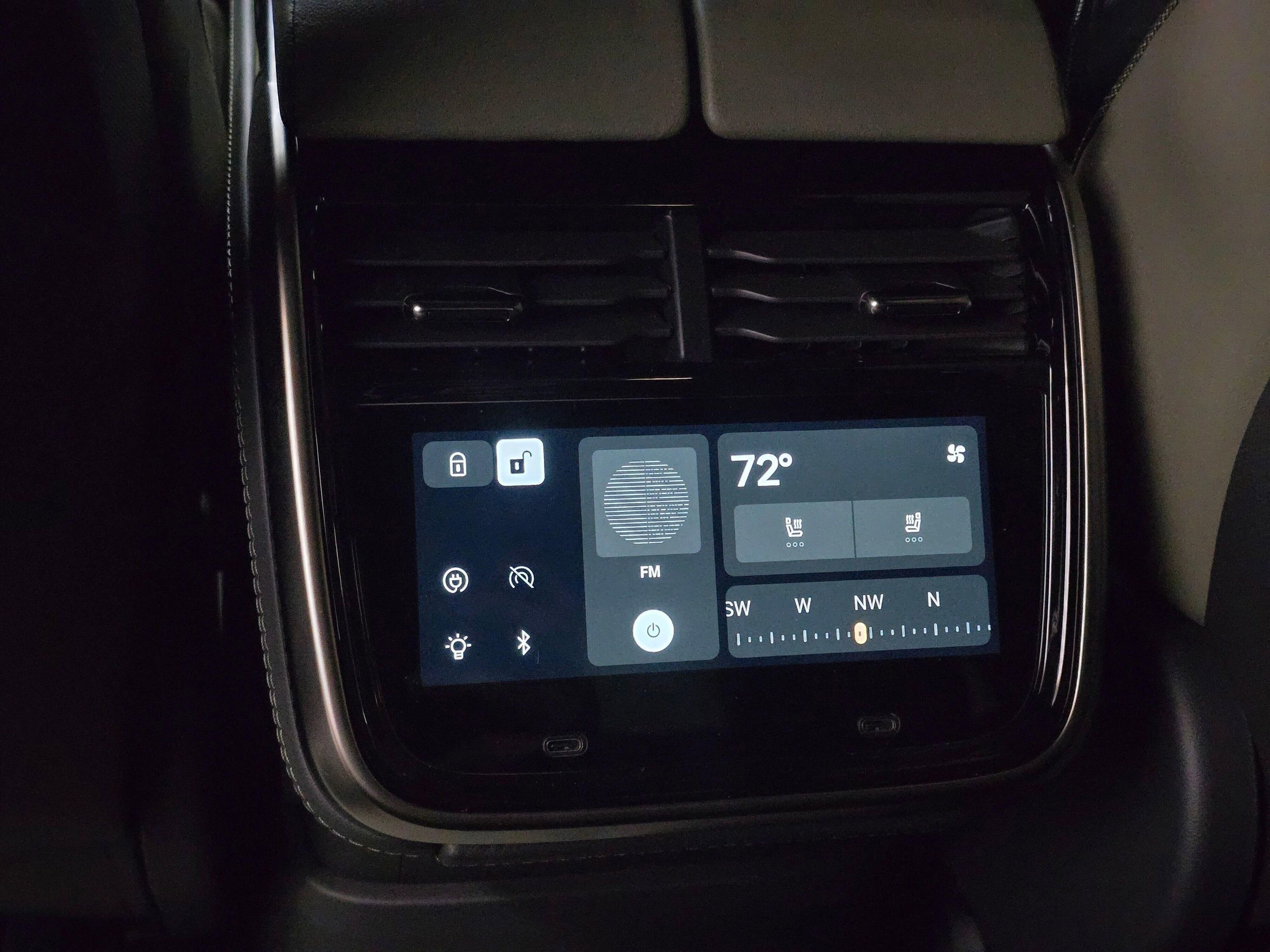 Used 2022 Rivian R1T Adventure AWD/4WD image 17