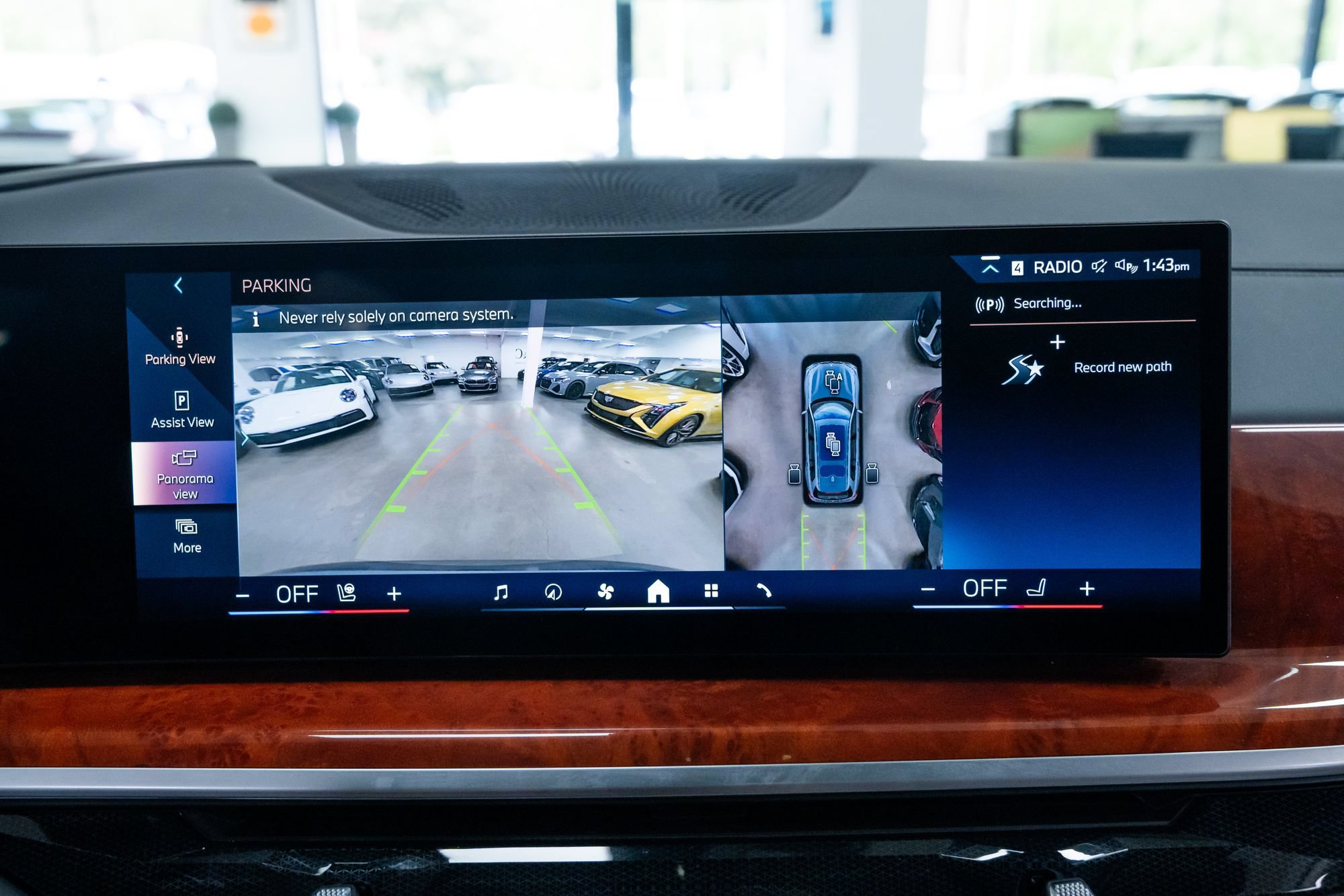 Used 2024 BMW ALPINA XB7 AWD/4WD image 14