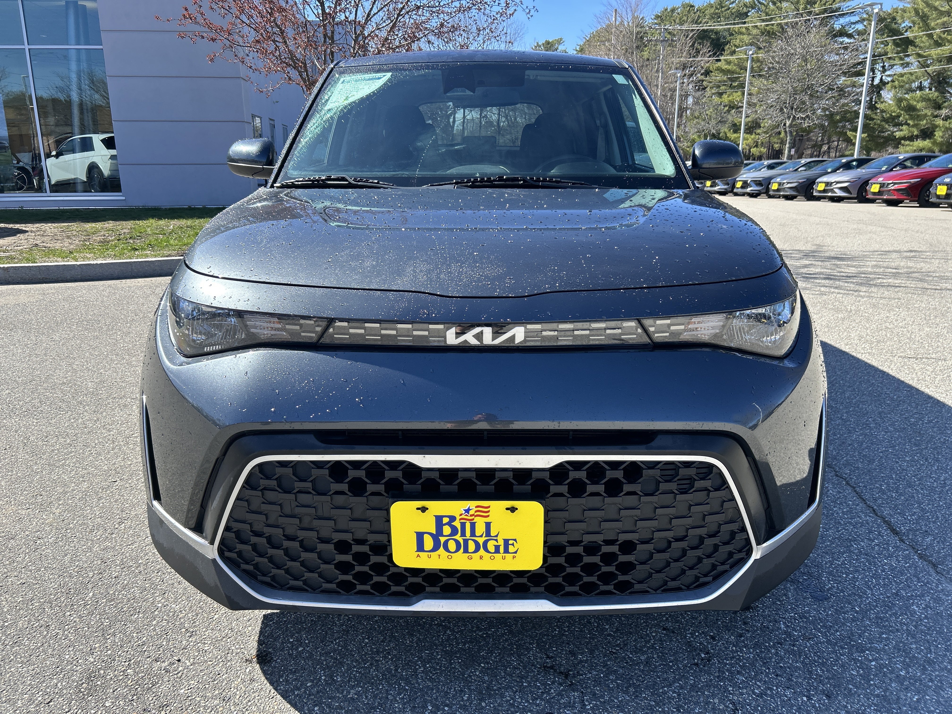 Used 2023 Kia Soul LX w/ Option Group 015 FWD image 2