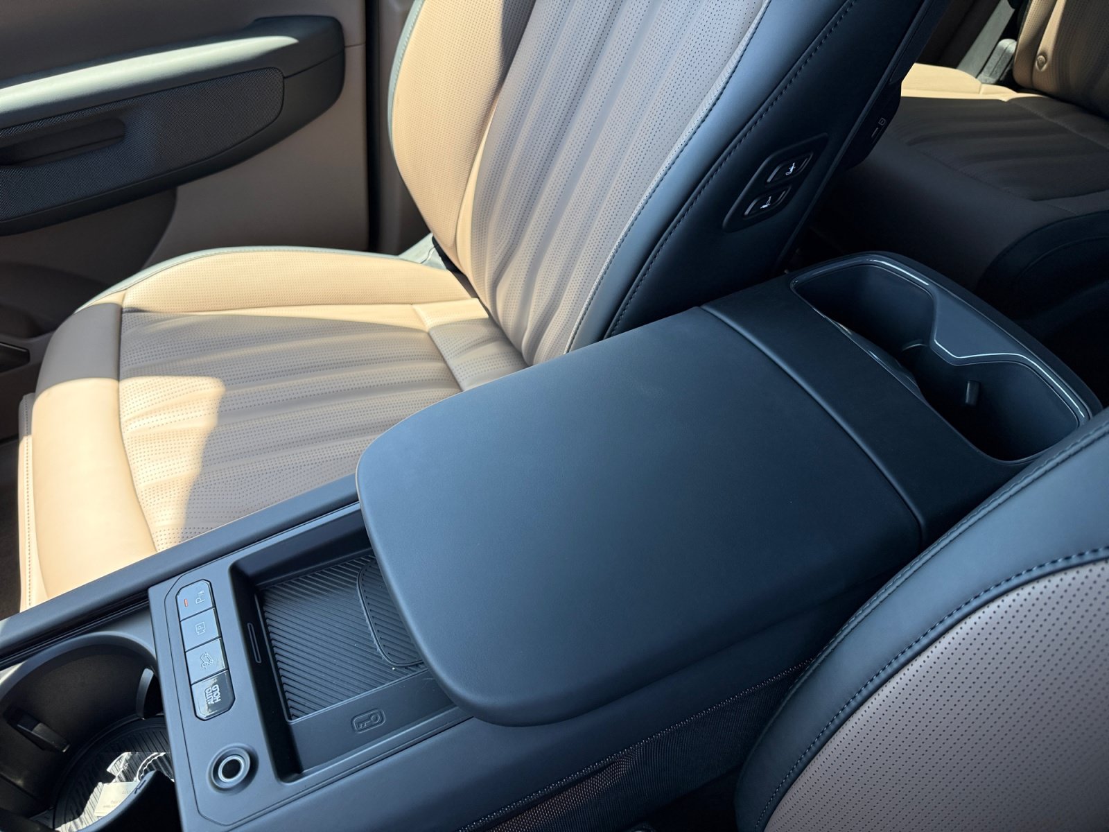 New 2026 Kia EV9 GT-Line AWD/4WD image 14
