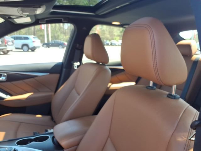 Used 2023 INFINITI Q50 Sensory image 15