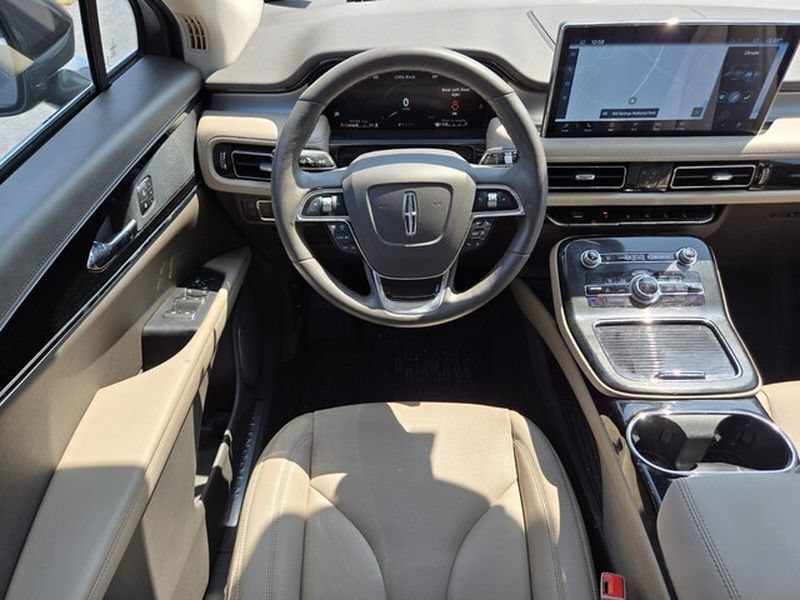 Used 2023 Lincoln Nautilus AWD w/ Premium Package image 14