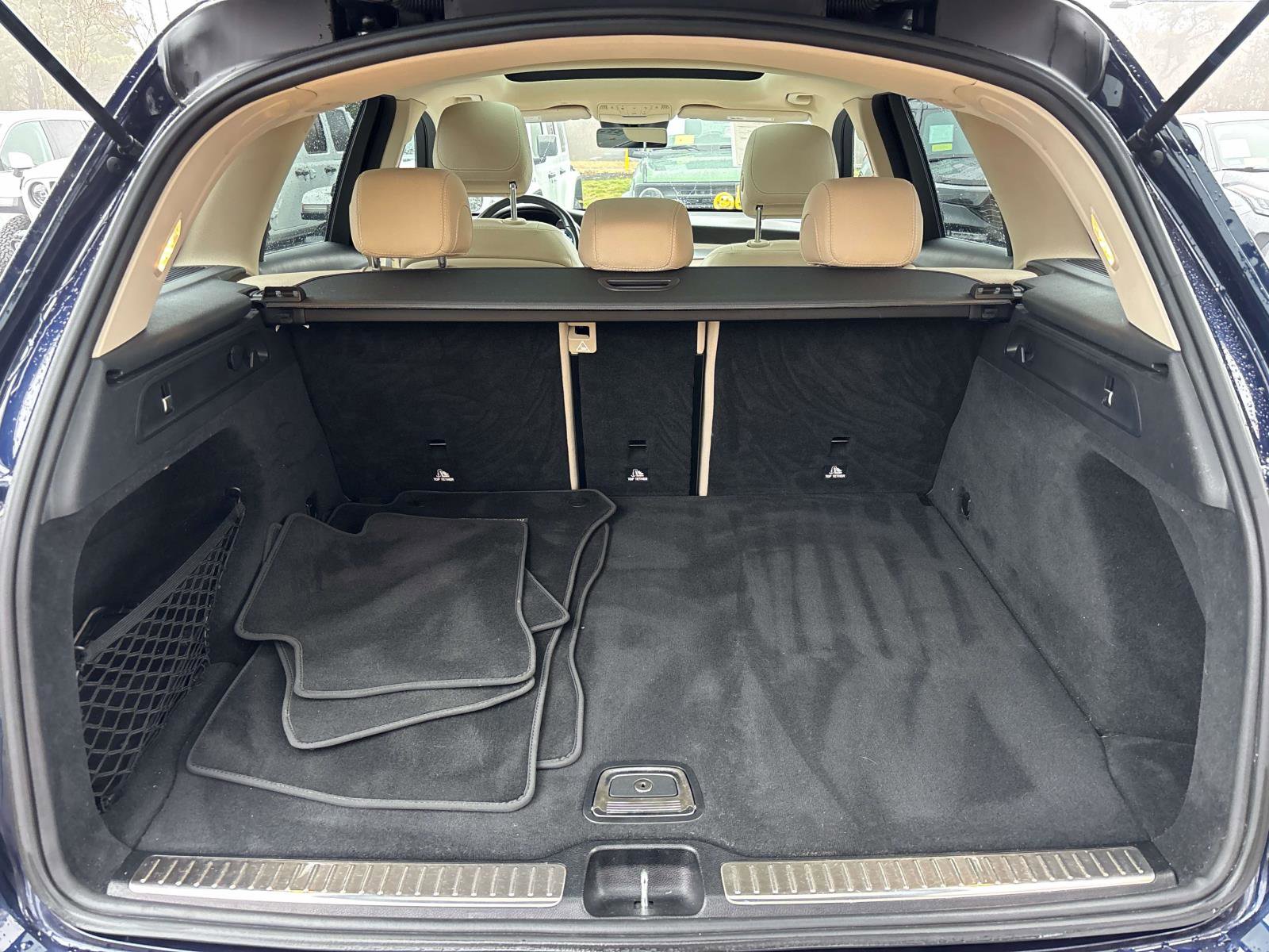 Used 2021 Mercedes-Benz GLC 300 4MATIC image 13