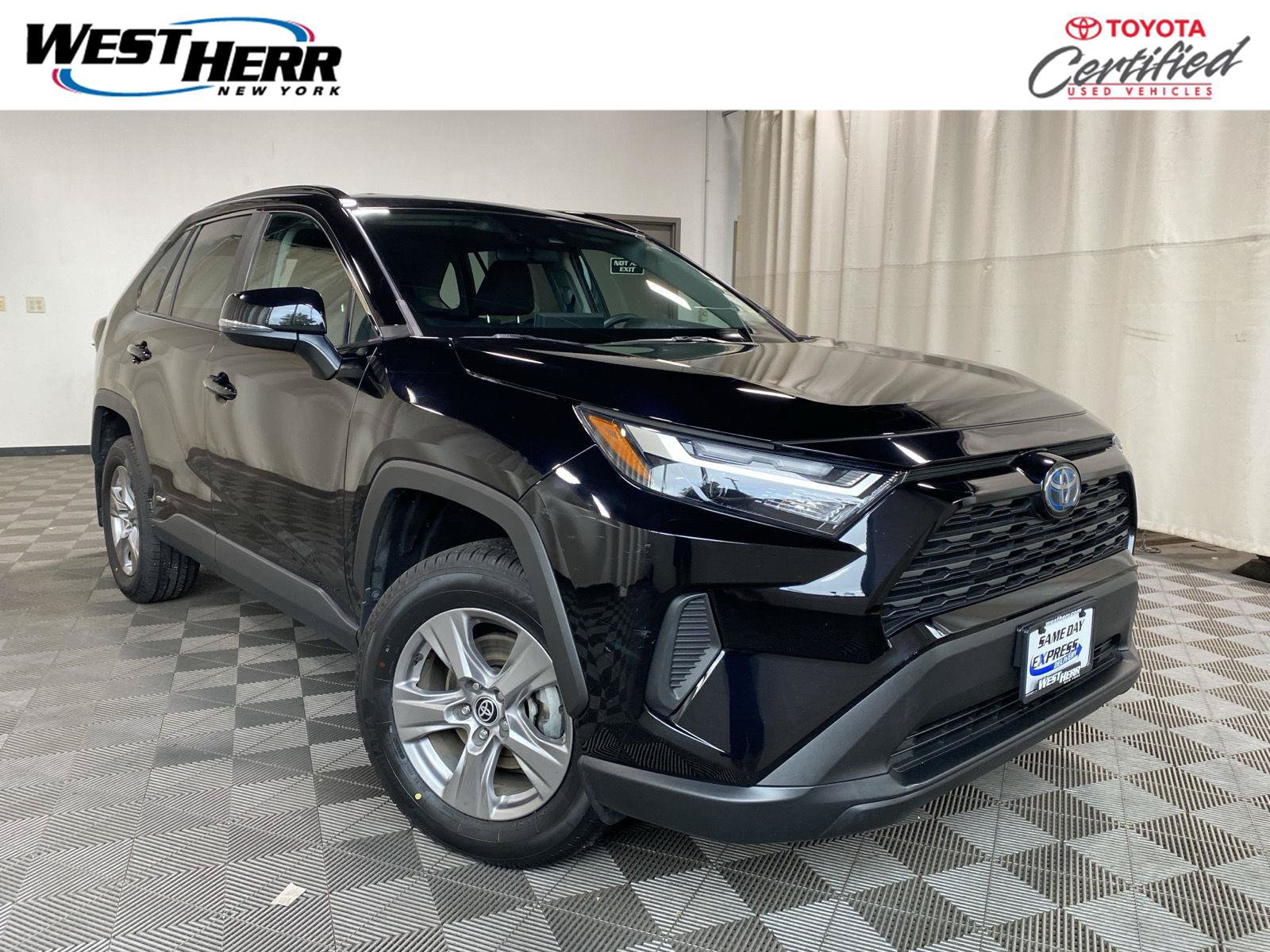 Certified 2023 Toyota RAV4 XLE w/ XLE Grade Weather Package AWD/4WD image 1
