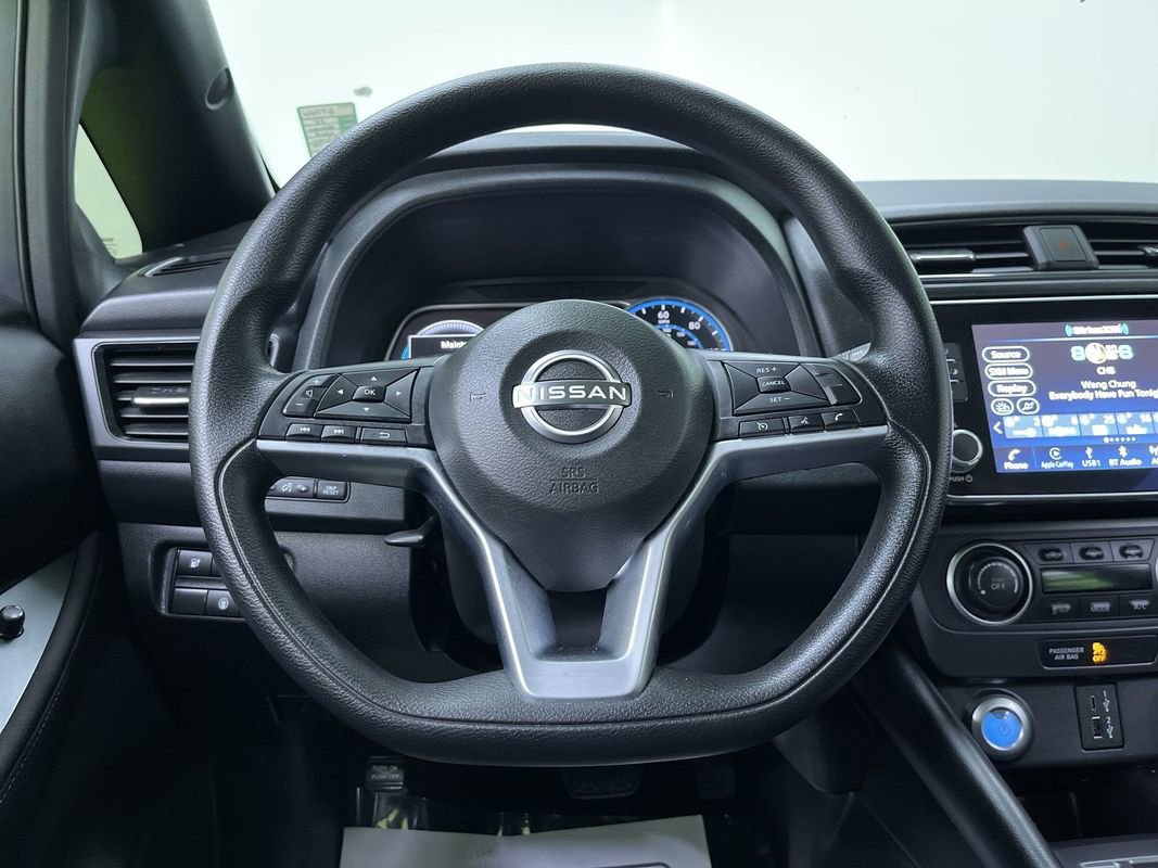 Used 2025 Nissan Leaf S image 20