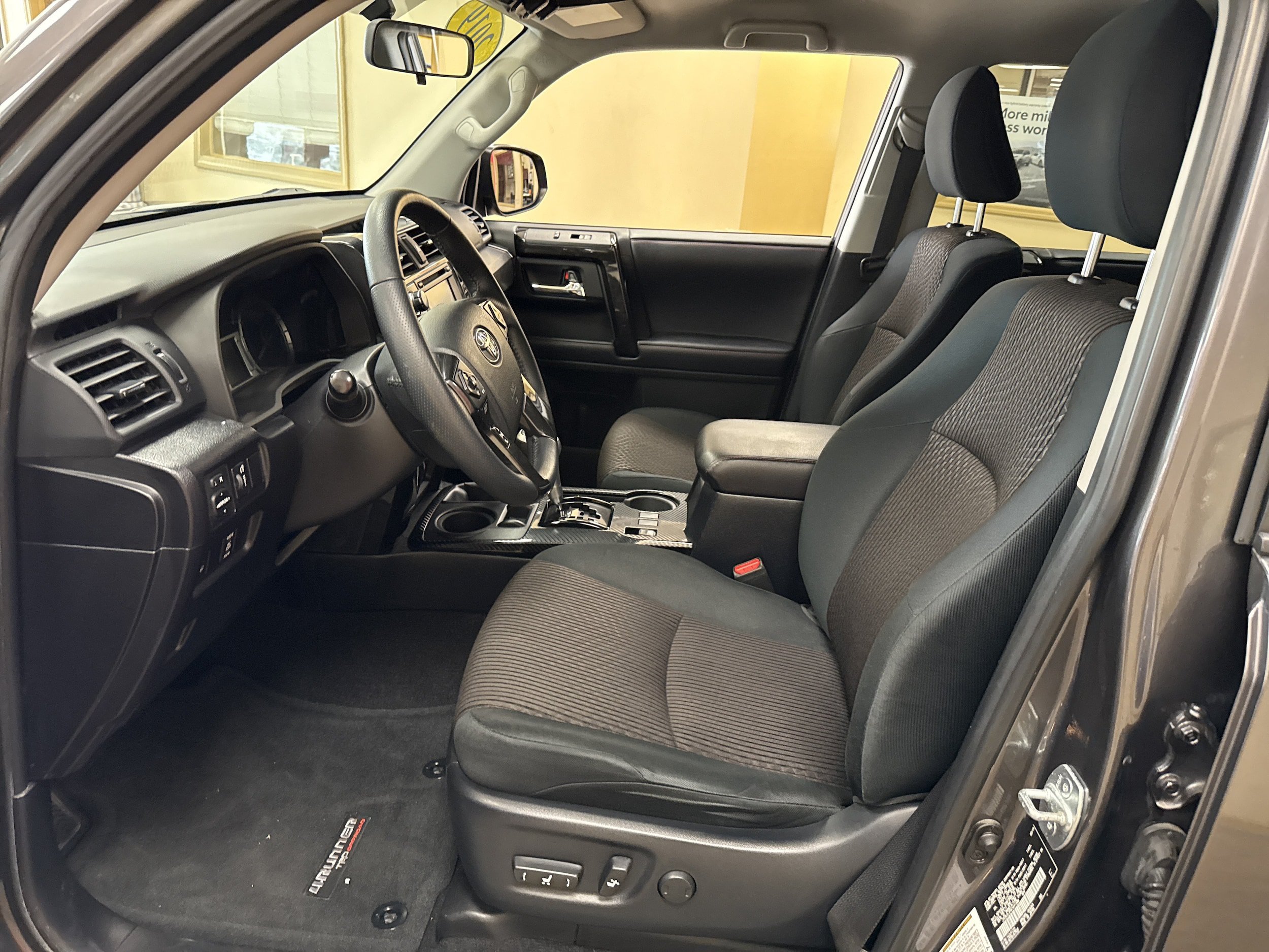 Used 2019 Toyota 4Runner TRD Off-Road AWD/4WD image 5
