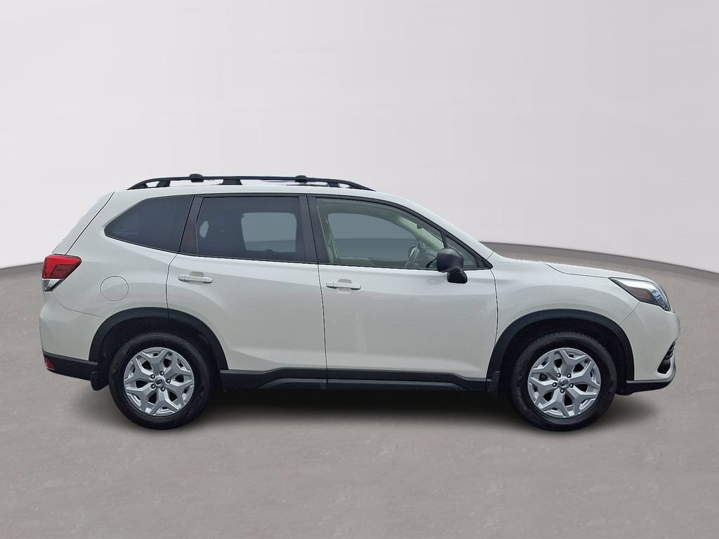 Used 2023 Subaru Forester AWD/4WD image 7