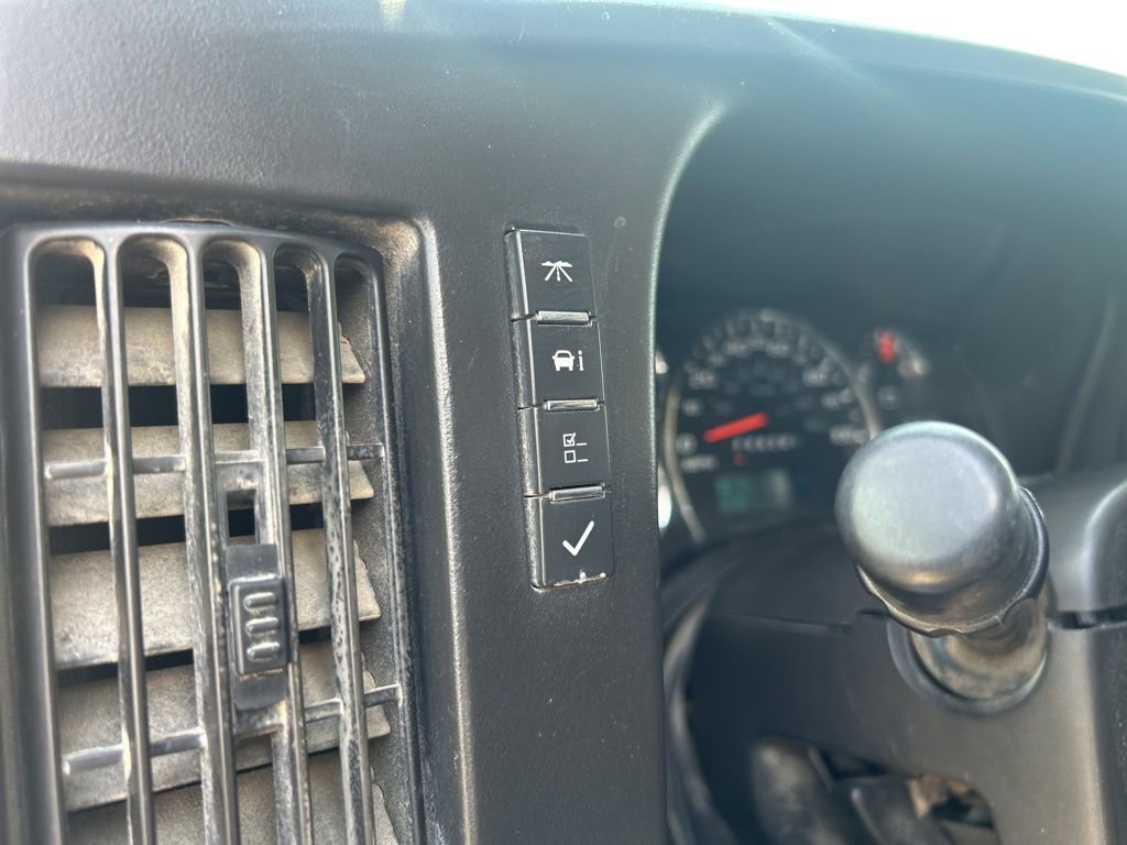 Used 2016 Chevrolet Express 2500 LS image 13