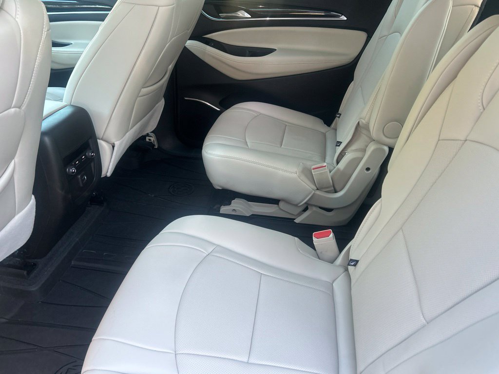 Used 2024 Buick Enclave Essence w/ Experience Buick Package FWD image 11