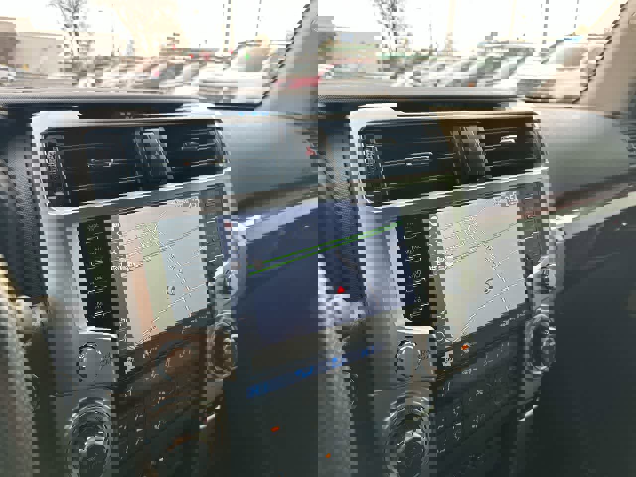 Used 2020 Toyota 4Runner Limited image 31