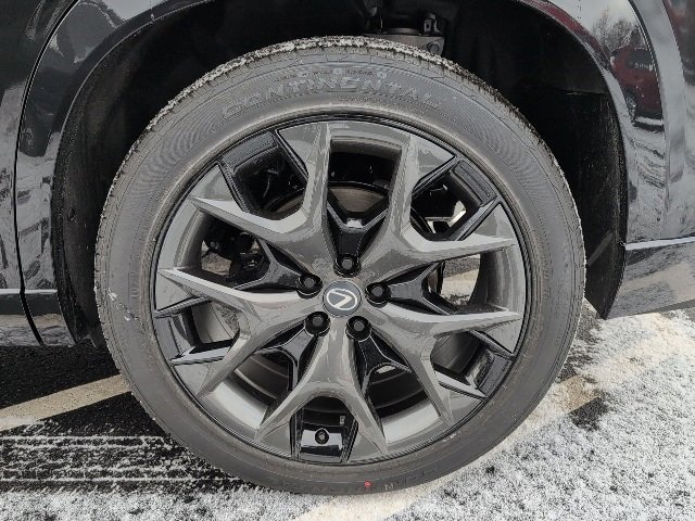 New 2026 Lexus TX 500h AWD image 10