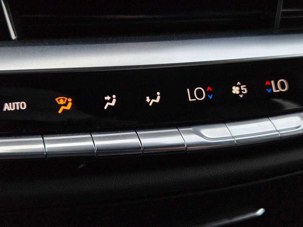 Certified 2025 Cadillac Lyriq Luxury w/ LPO, Floor Liner Package image 22