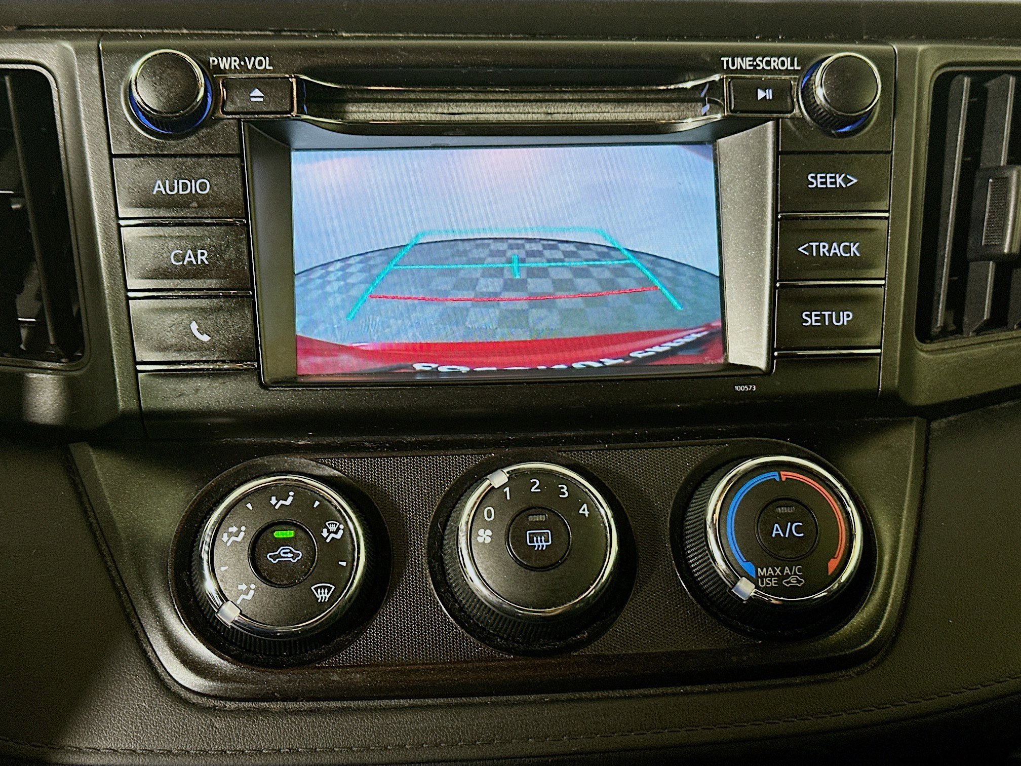 Used 2017 Toyota RAV4 LE FWD image 24