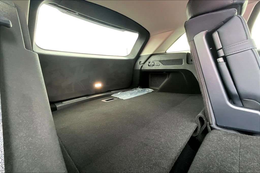 Used 2024 Lincoln Nautilus Reserve image 27