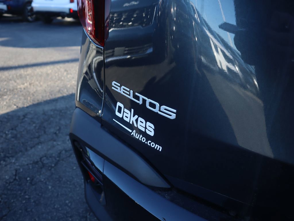 New 2026 Kia Seltos S FWD image 8