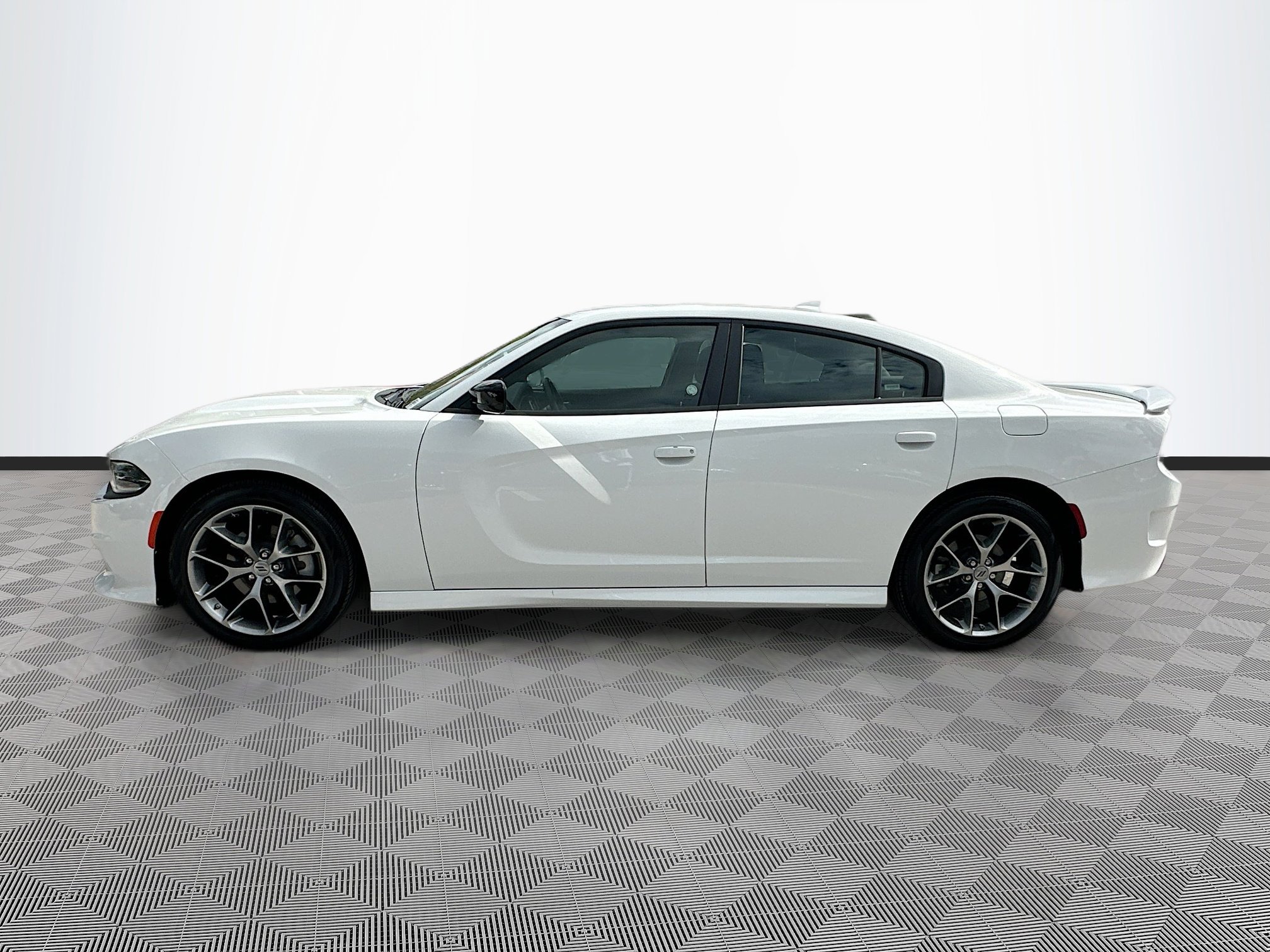 Used 2023 Dodge Charger GT image 4