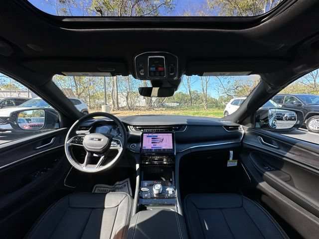 New 2025 Jeep Grand Cherokee L Overland AWD/4WD image 2